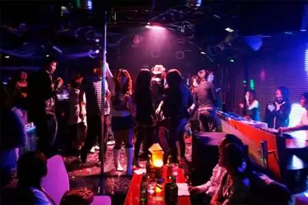 Dịch vụ Đào Nam tại Karaoke Sing KTV – Trải nghiệm giải trí đẳng cấp tại Thái Thịnh